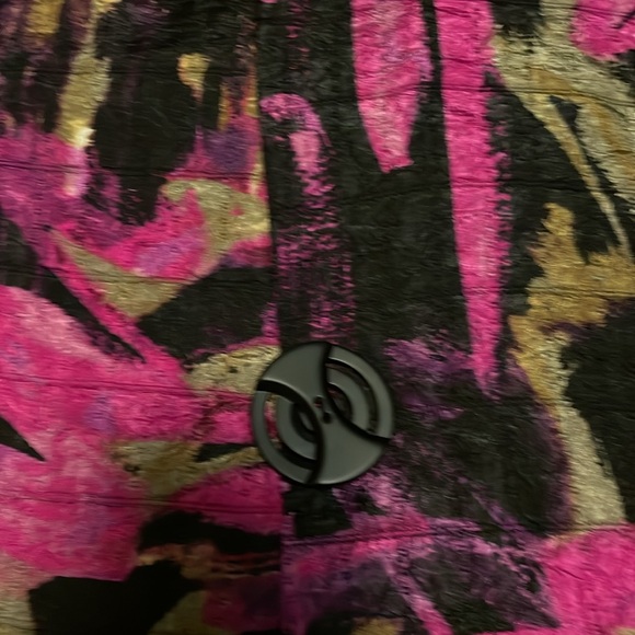 Never been worn - Picture 2 of 2